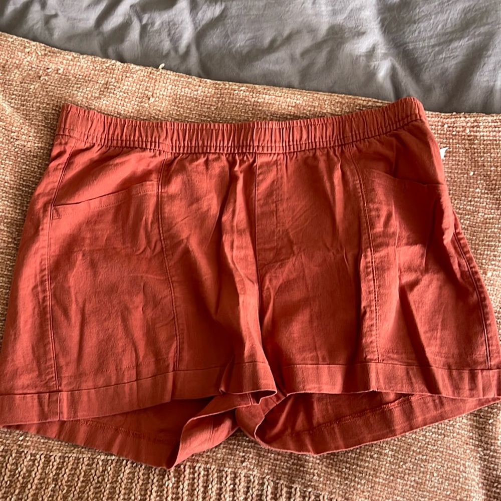 Linen shorts